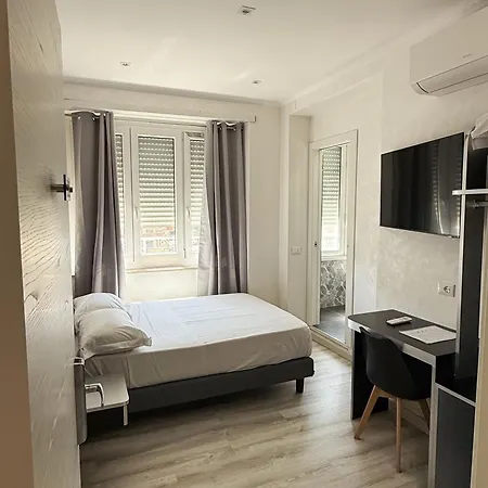Isabel Rooms